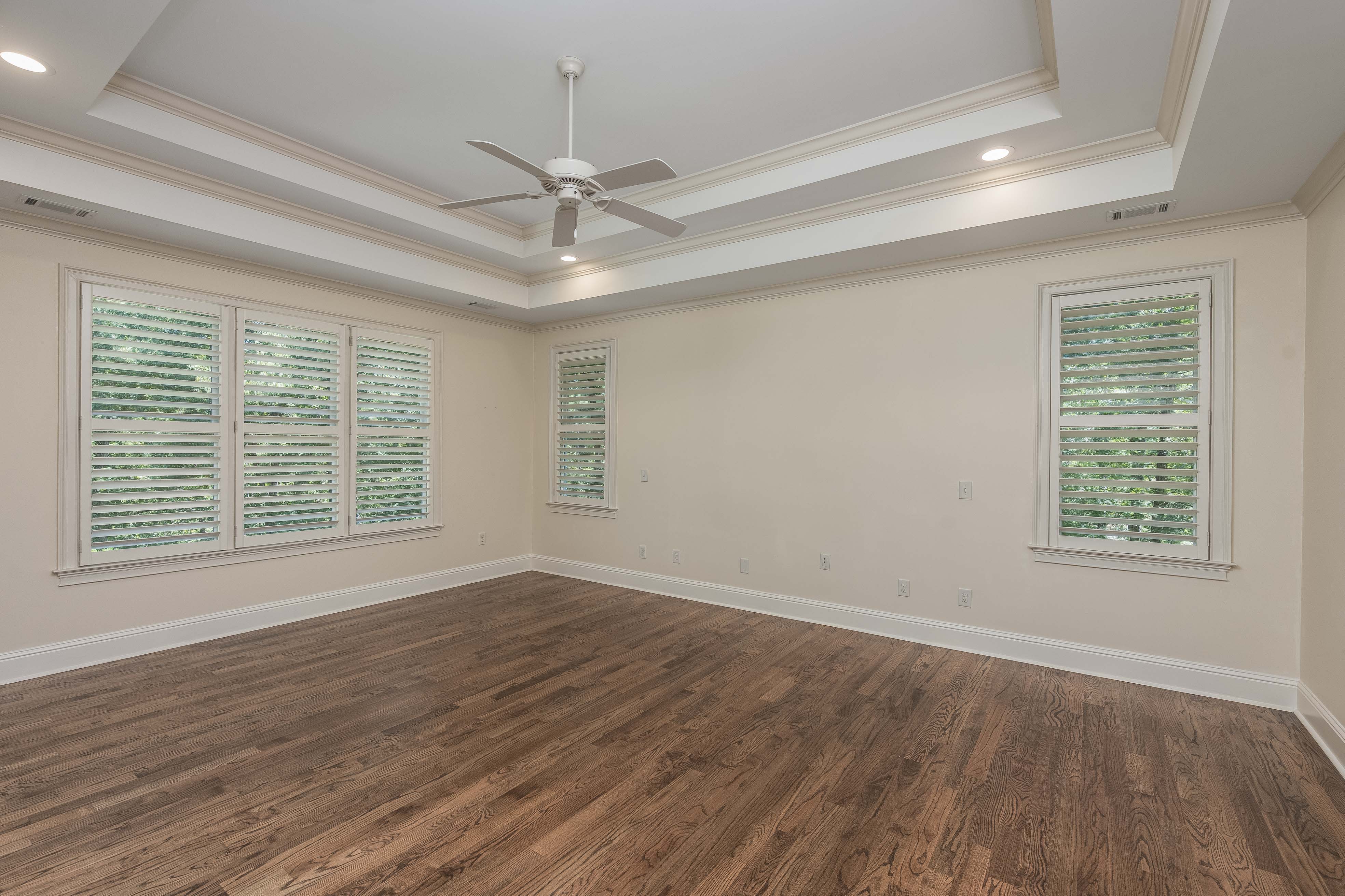 1050 Dejarnet Place image 18